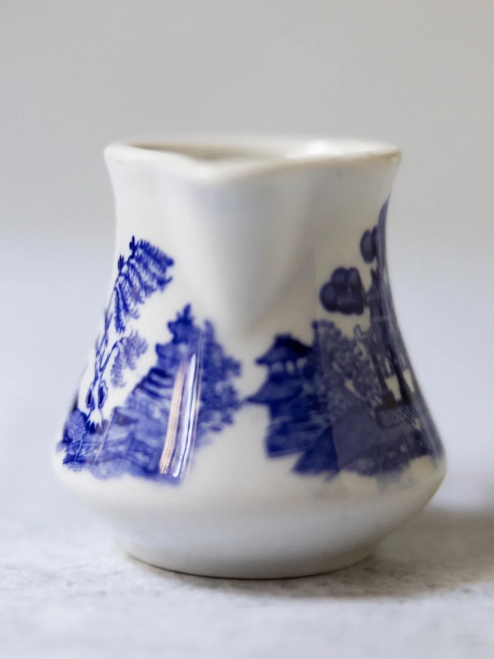 Shenango china vintage flow blue willow white creamer pitcher small 2.5